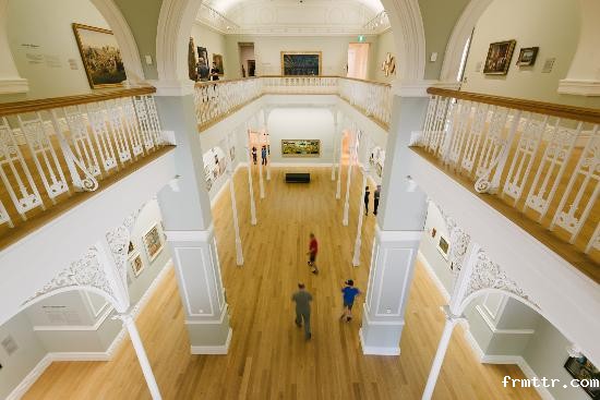 奥克兰美术馆：艺术与文化的交汇点